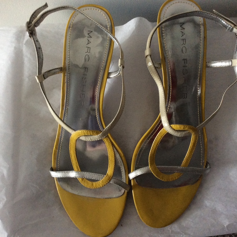 - Marc Fisher sandal/heels cream, silver, yellow patent leather - Picture 7 of 7